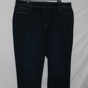 Bandolino Dark Jean Capri 18